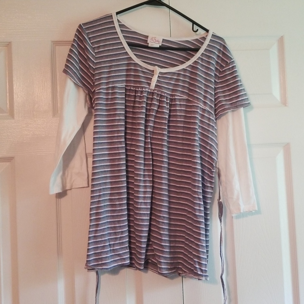 3/4 sleeve maternity shirt